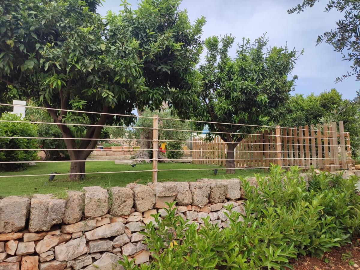 Porta Sugli Ulivi Villa โมโนโปลี ภายนอก รูปภาพ